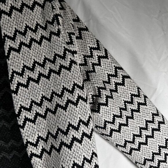 Maurices Cardigan Women's Small White Black Print Open Front Long Sleeve - Picture 5 of 9